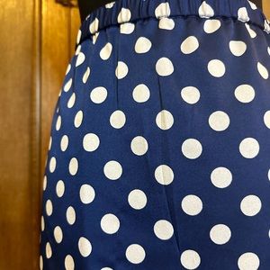 Ann Taylor polka dot skirt in navy/white